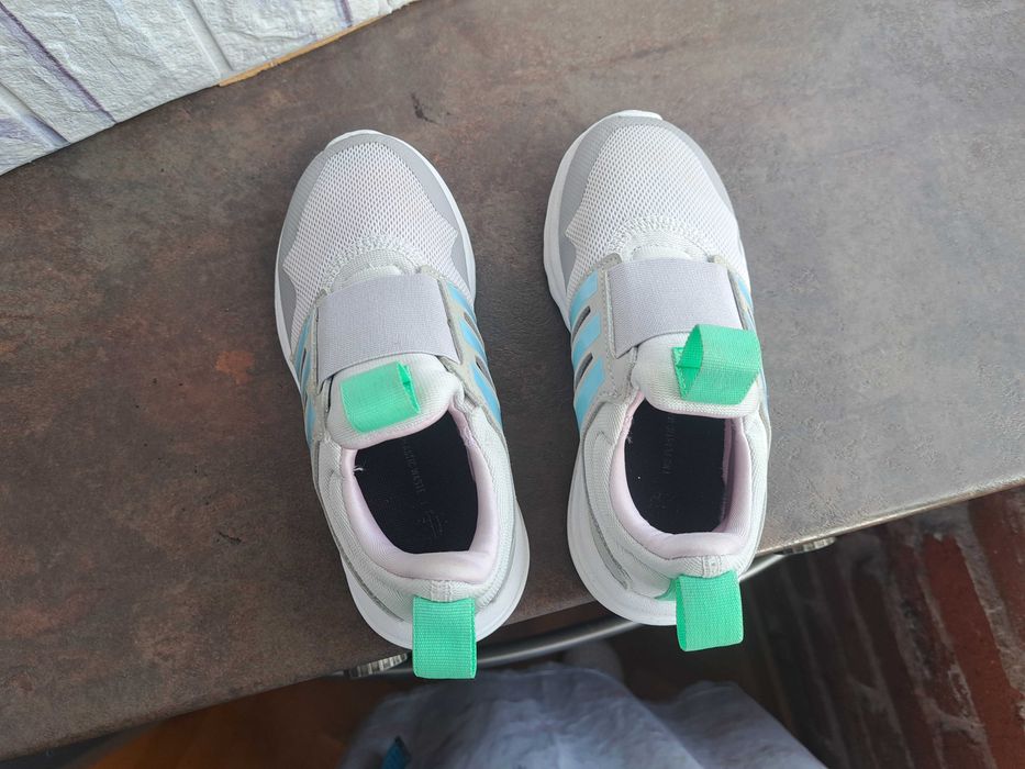 детски маратонки Adidas,кецове,спортни обувки,адидас,ном.30 за момче