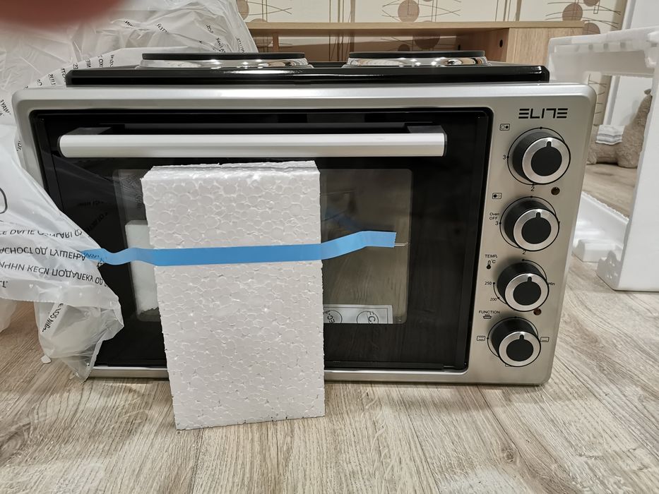 Готварска печка с мини фурна.