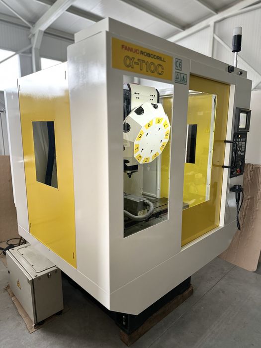 CNC фреза с ЦПУ Robodrill Fanuc Вертикален Обработващ център
