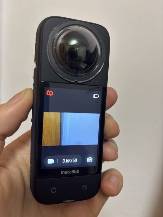 Camerǎ video Insta360 one X3 garanție
