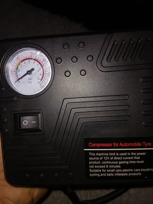 Продам аытомобильный мини компрессор