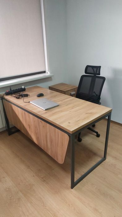 Мебель для офиса. Комплектом