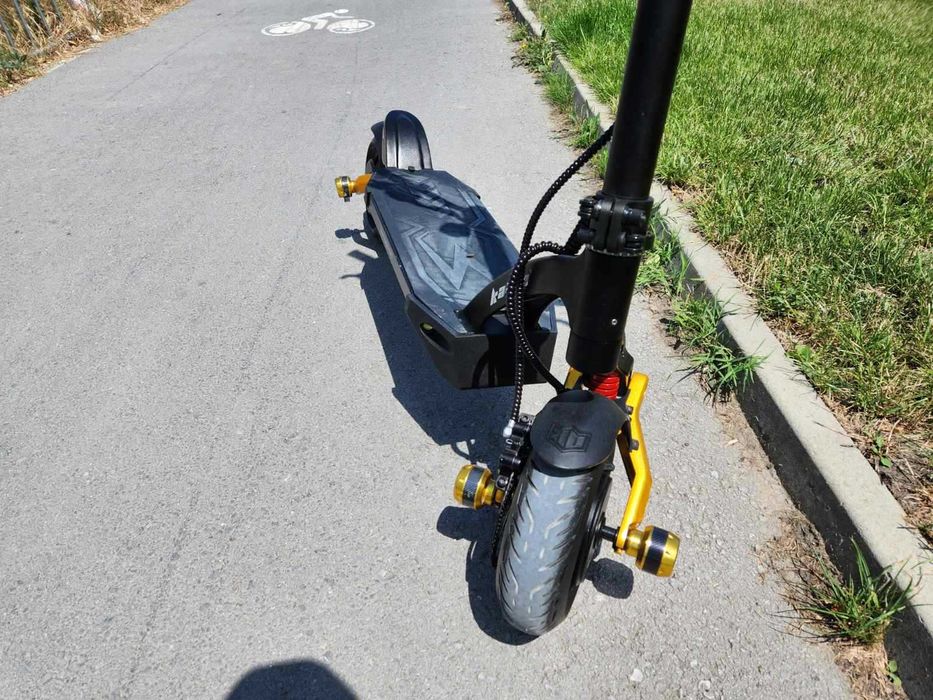 Електрически скутер Kaabo Mantis 10 DUAL 2 мотора X 1000W