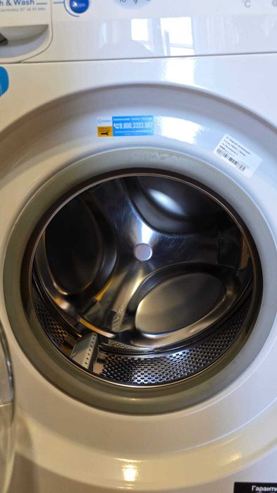 Продам стиральную машину Indesit