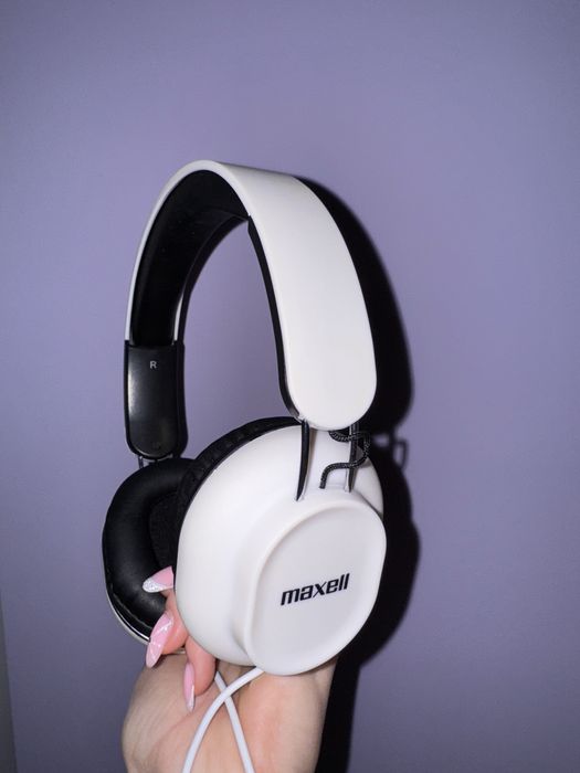 Слушалки с кабел