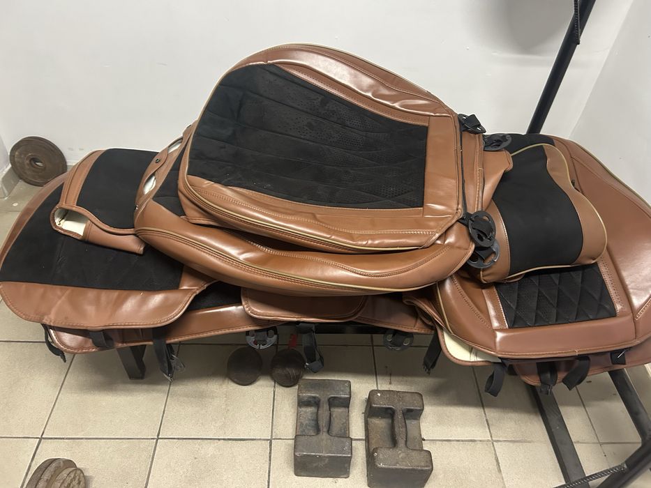 Продам авто чехол б/у ,