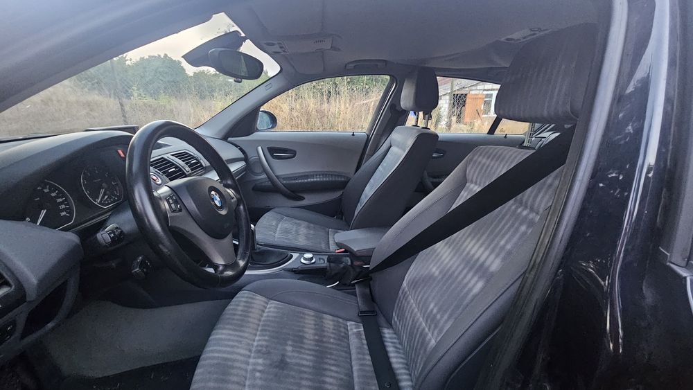 BMW 120i автомат бензин хечбек подгрев