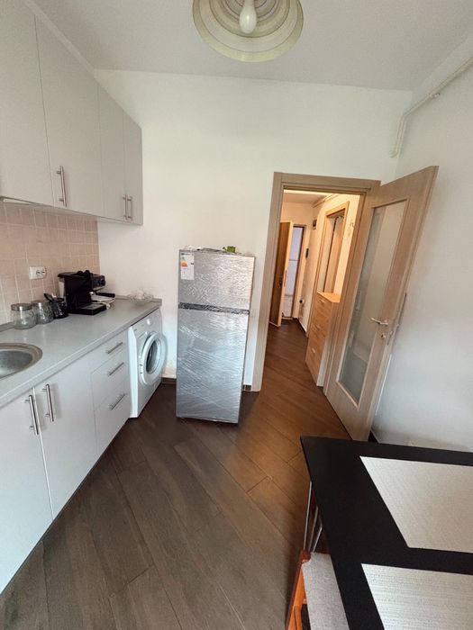 Inchiriez apartament cu 1 camera