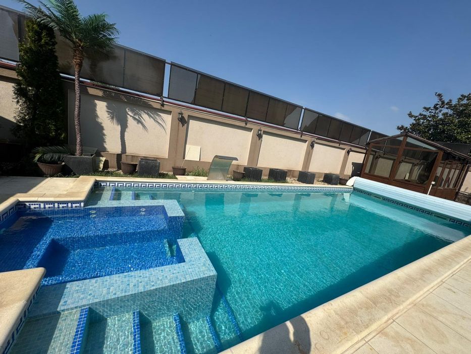 Servicii Profesionale Piscine: Construcție, Mentenanță și Montaj Liner