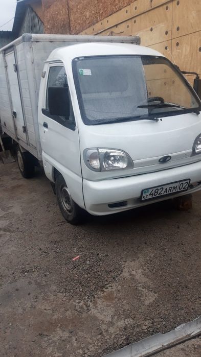 Грузовой автотранспорт