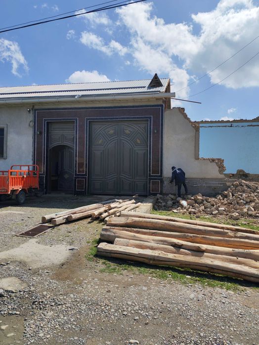 Darvoza qalin ogiri listi qalin.