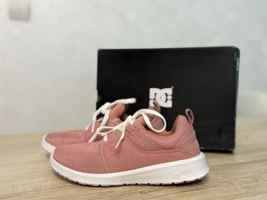 Дамски обувки DC