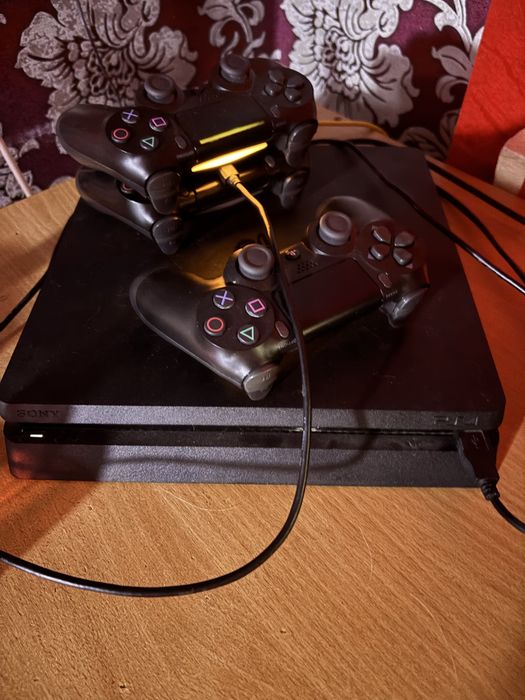 Sony PlayStation 4