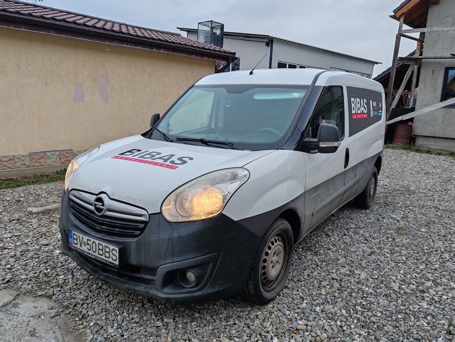 Vând 4 Opel combo 2017 și 2016 diesel maxi de marfa