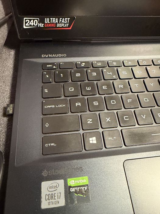 Лаптоп  MSI GE66 Raider 10th i7 RTX 2070