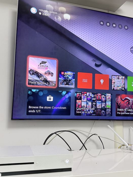 Xbox one s +2 manete si 2 jocuri