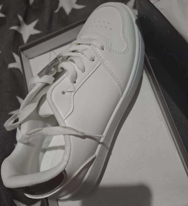 Дамски кецове - два чефта Tendenz