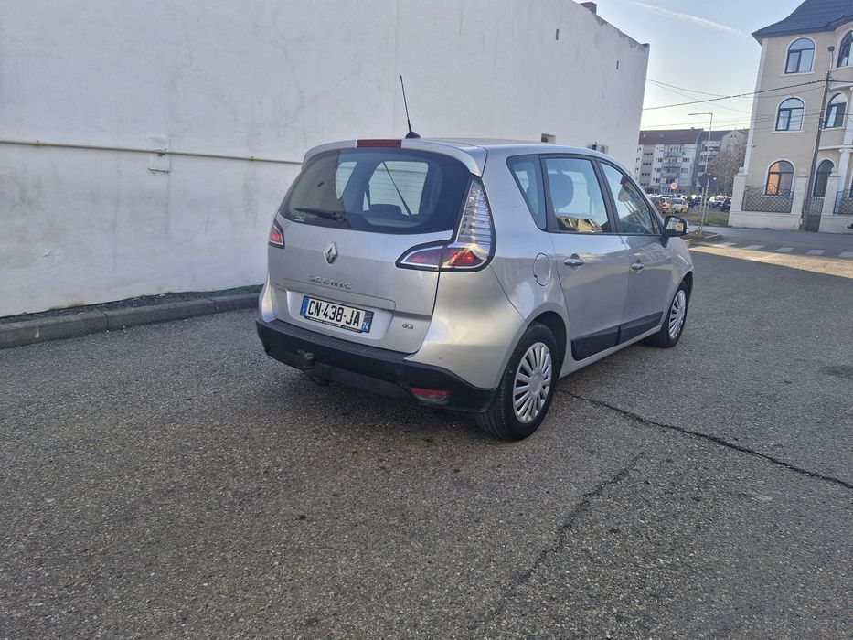 RENAULT Grand Scenic 2013 — imagine 3