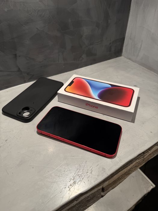 КАТО ЧИСТО НОВ Iphone 14 Plus Red + подарък