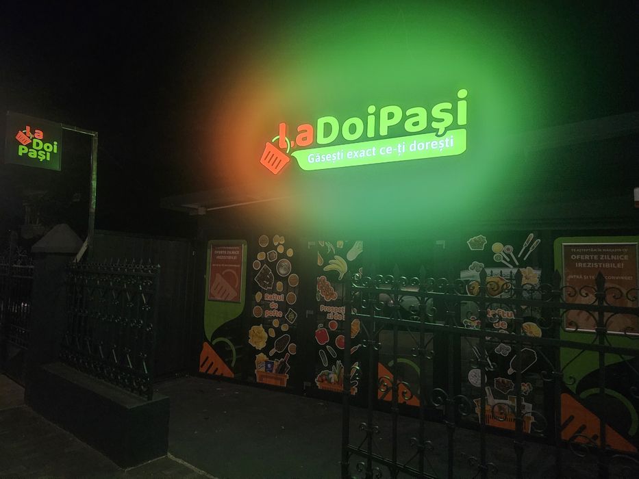 Vând  reclama luminoasa