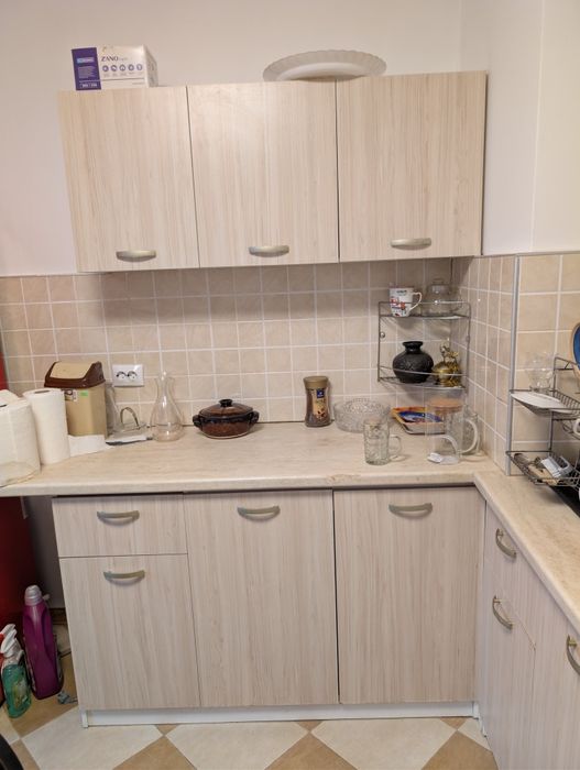 Кухня и плот без забележки