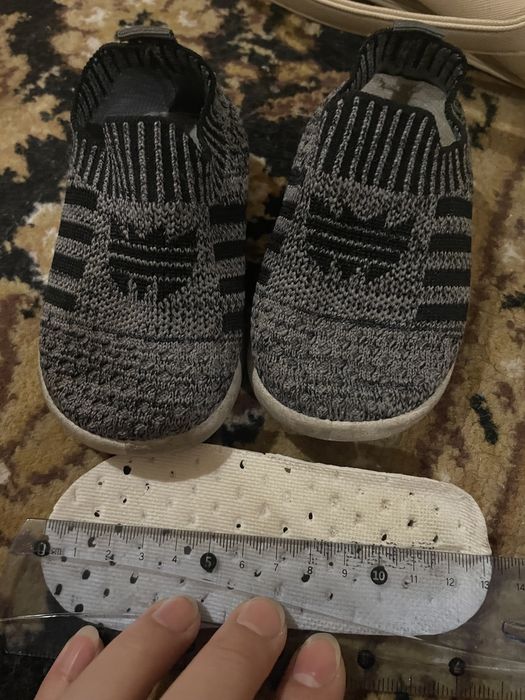 Продам обувь детскую