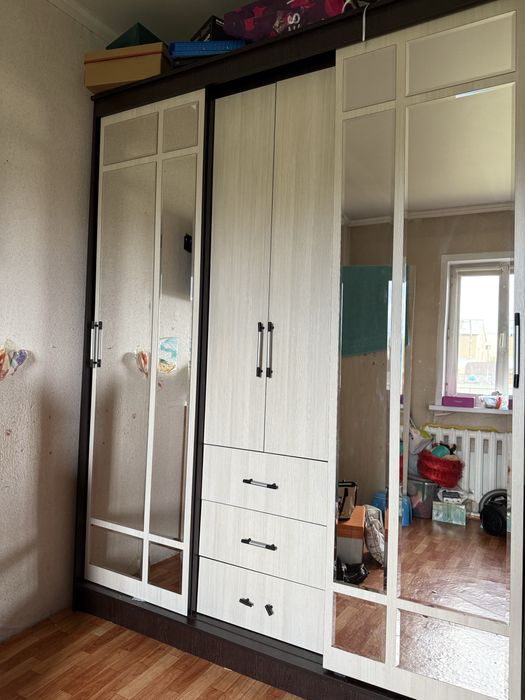Продам шкаф б/у для спальни