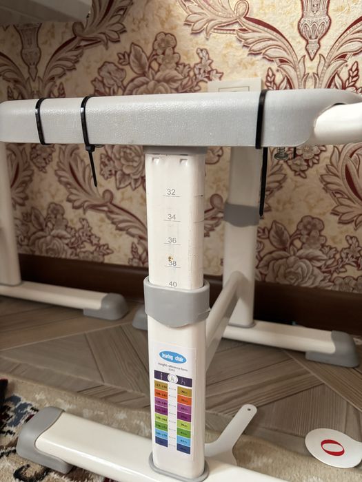 Детская парта со стулом