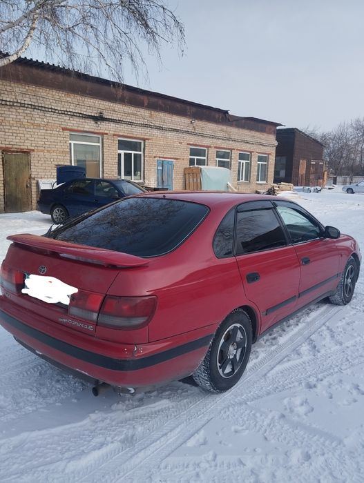 Продам Тойота Карина е