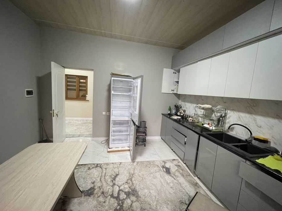 Уй сотилади, Продаётся дом, Ховли сотилади