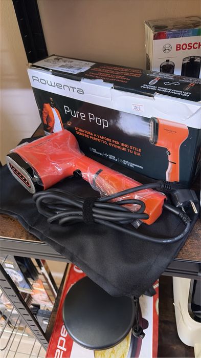 ROWENTA PURE POP – компактна парна ютия за дрехи