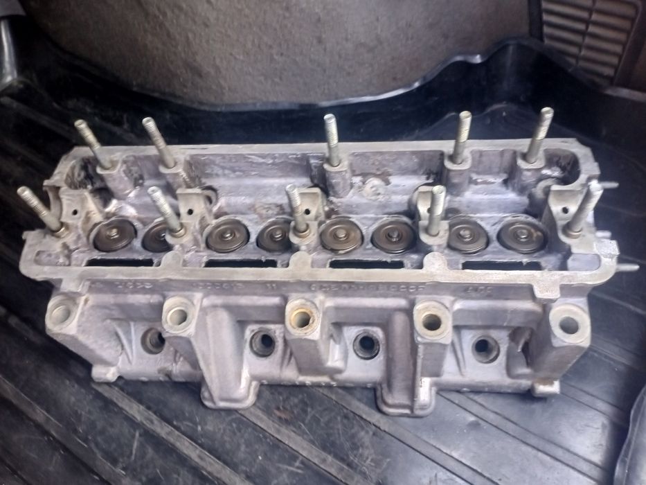 Продам запчасти АвтоВАЗ 16и 8 клапана