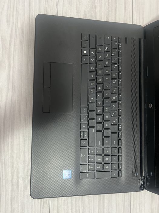 Laptop hp 8gb ram ddr4 17inch