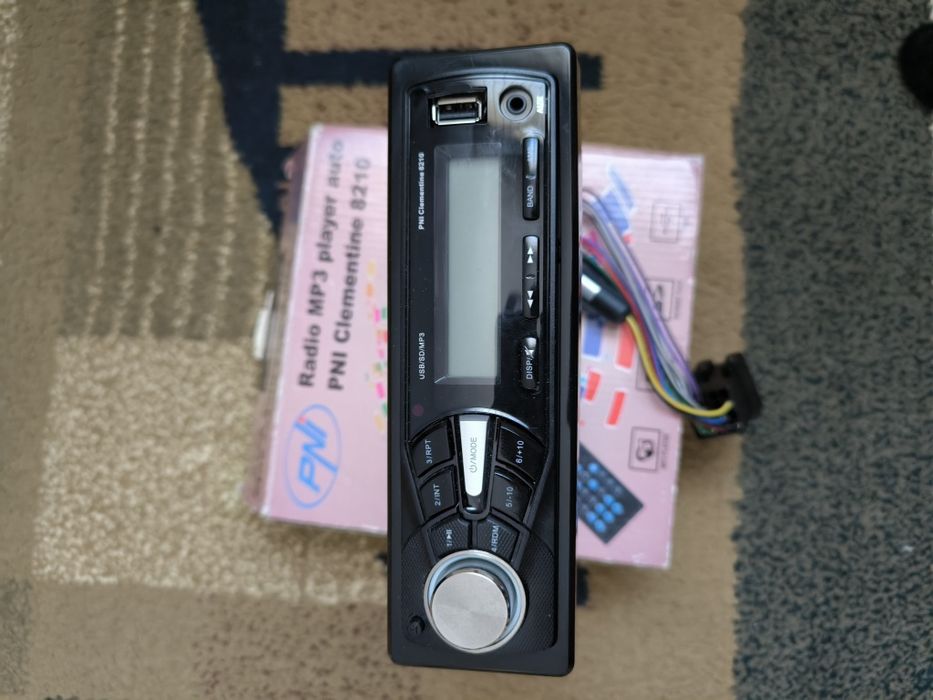 Casetofon  Radio MP3 player auto PNI Clementine 8210