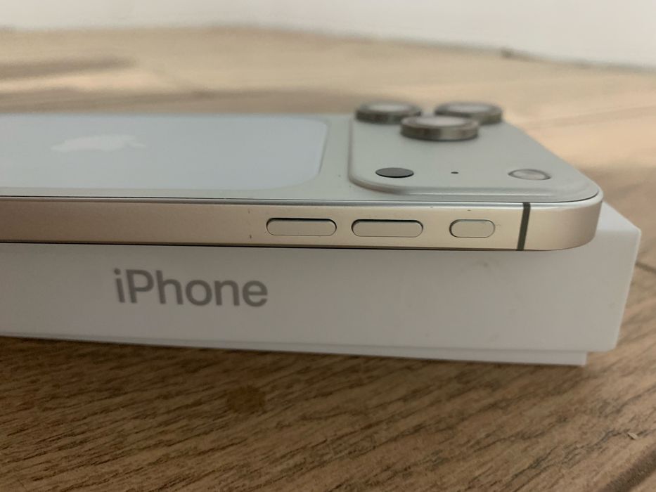 Айфон xr корпус 17 про 256гб