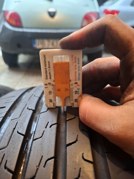 2 Летни гуми Континентал 205/55/16 ДОТ21 6.5мм