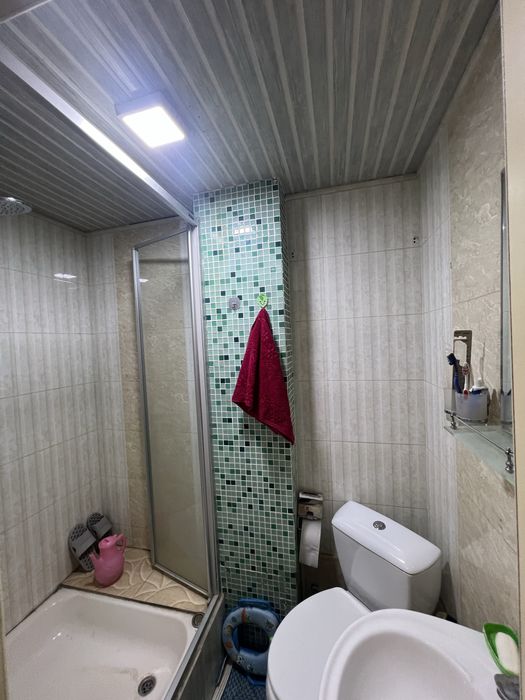 Срочна продается квартира в центре Яккасараском районе ул.Бобур