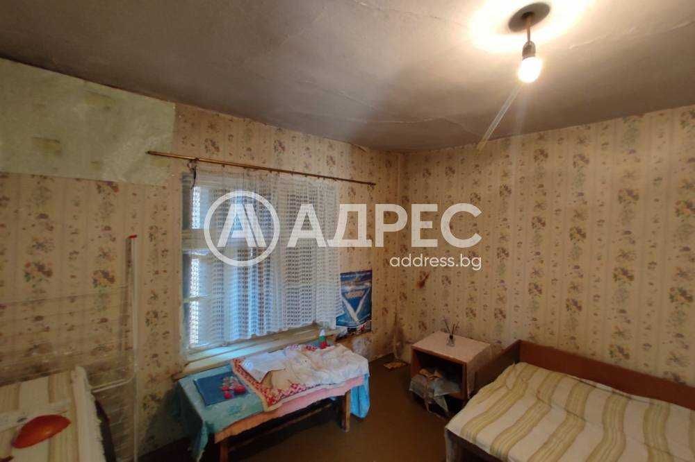 Продава се Къща в Разград, Център - 40 кв.м за 829 €/кв.м - Снимка #4