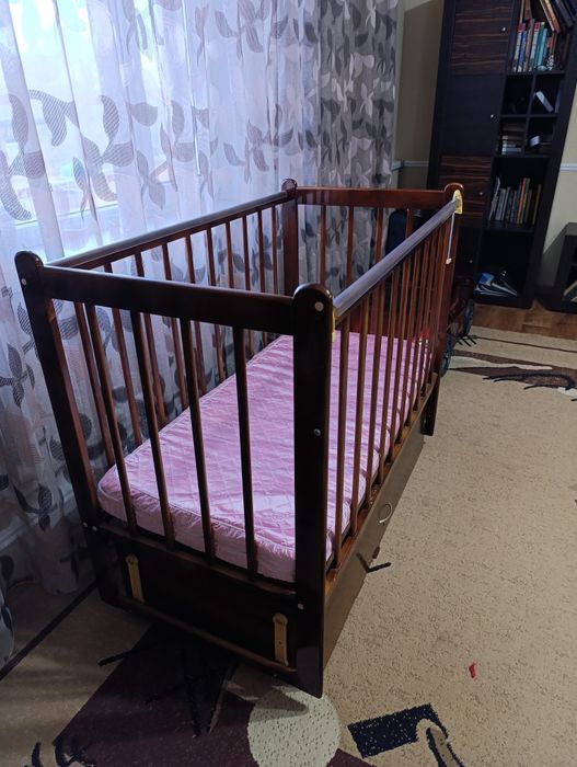 Детская кроватка ( манеж )