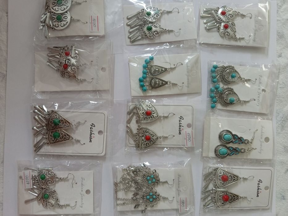 Серьги, резиночки национальные