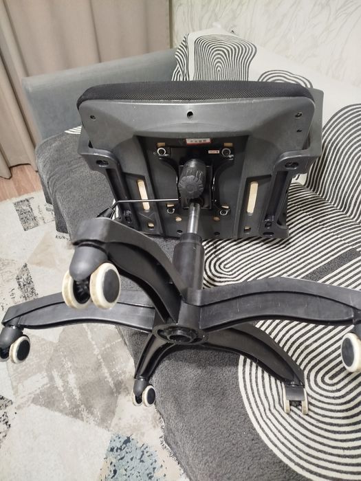 Компьютерный стул