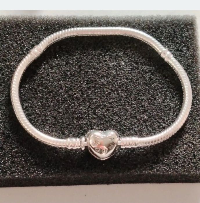 Brățară Nouă Pandora Moments Inimă Strălucitoare Silver S925