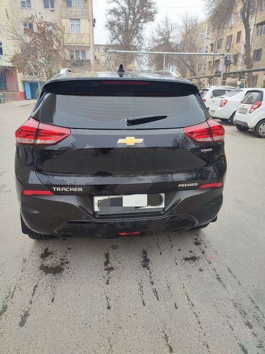 Трекер пример авто машинаси сотилади