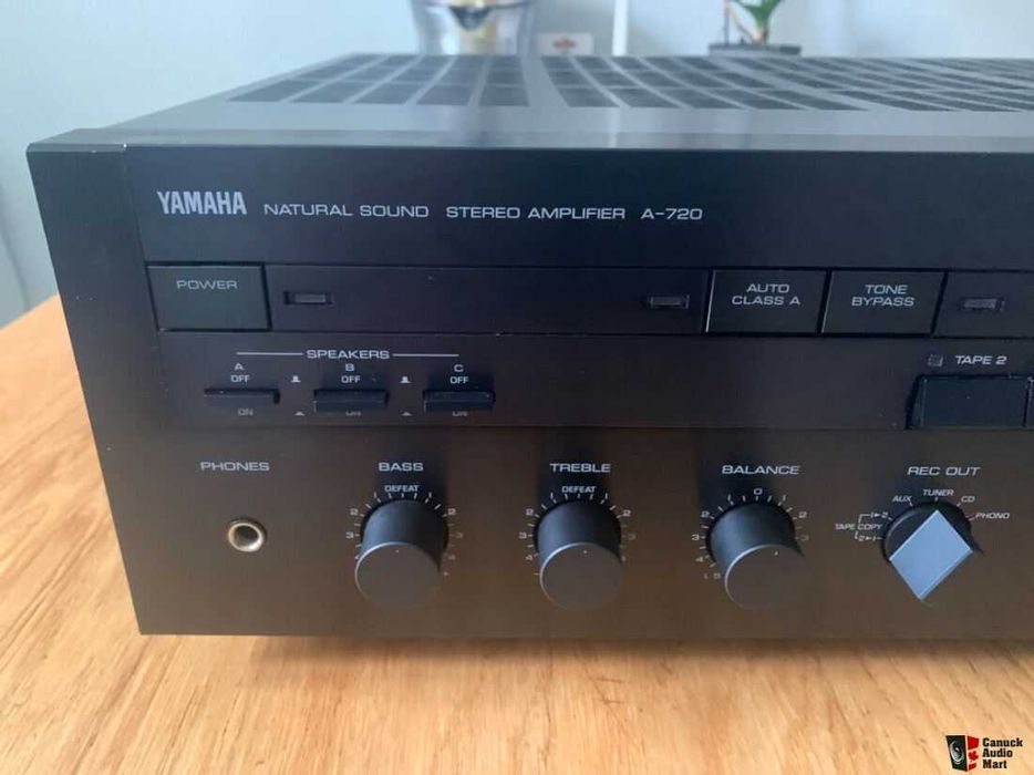 Усилвател YAMAHA A-720 в ТОП състояние!