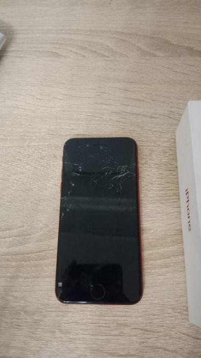 Обменяю iphone se 2020