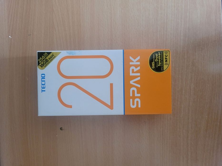 256gb ram 8gb tecno spark 20