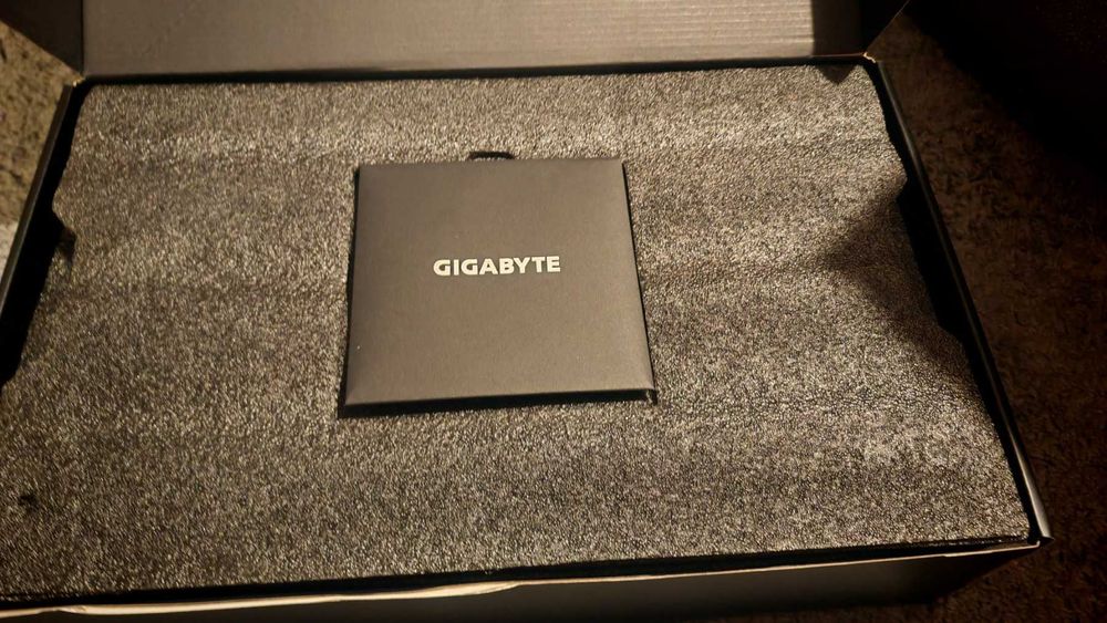 НОВА ! Видео карта GIGABYTE  RTX 5080 GAMING OC 16GB GDDR7 256bit