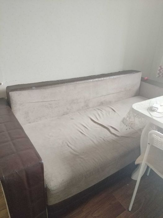 Продам диван в хорошем состоянии