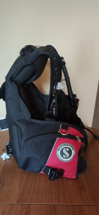 Водолазна жилетка 
Scubapro Equator в отлично състояние размер MD цена