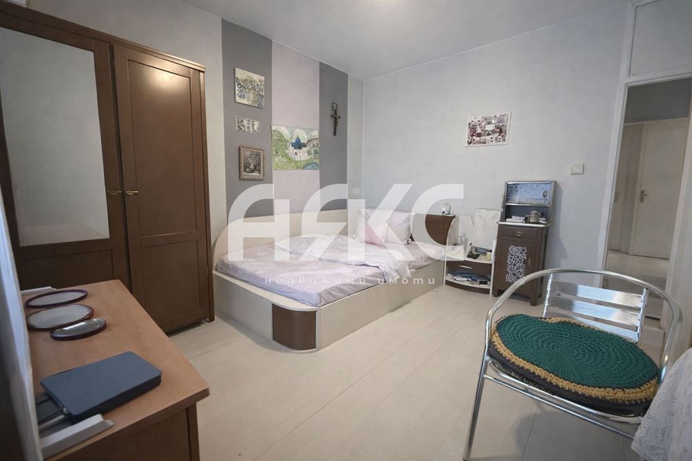 Продава се Тристаен апартамент в София, Люлин 7 - 83 кв.м за 1328 €/кв.м - Снимка #5